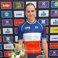 Célia Gery wint de Ronde van Vlaanderen