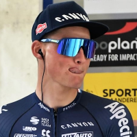Van der Poel wint E3 Saxo Classic 2025