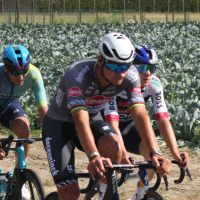Van der Poel boven in Geraardsbergen