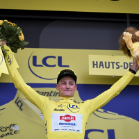 Van der Poel zegeviert in Boulogne-sur-Mer