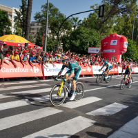 Van Aert pakt 2de zege in Vuelta 2026 - Nys kleurt mee de etappe