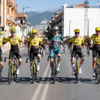 Groen en superstrijdlust voor Wout van Aert