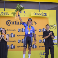 Tour de France 2026: Van der Poel zegeviert in Ussel