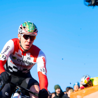 Laurens Sweeck mocht met de Heylen Vastgoed Heistse Pijl in vertrouwde omgeving koersen