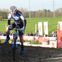Foto's dames Jaarmarktcross Niel