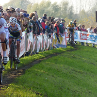 Foto's dames Jaarmarktcross Niel