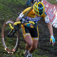 Foto's dames Jaarmarktcross Niel