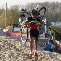 Foto's heren Jaarmarktcross Niel