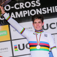 Wout van Aert is wereldkampioen