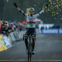 Het veldritseizoen 2017-2018 van Wout van Aert