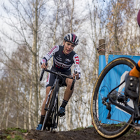 Dames Brico Cross Essen