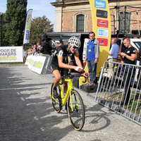 Brico Cross Geraardsbergen nieuwelingen en juniores