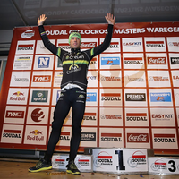 Ereronde, winst en afscheid voor Sven Nys in Waregem