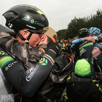 Emotionele sluitingsprijs met Sven Nys en Sven Vanthourenhout