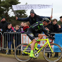 Emotionele sluitingsprijs met Sven Nys en Sven Vanthourenhout