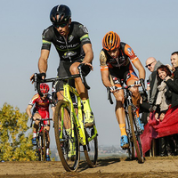 Vier man streed voor winst in Ronse. Wout van Aert pakt 5 op 5.