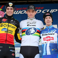 Wereldkampioen Mathieu van der Poel in Lignières-en-Berry