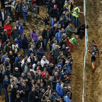 Elite heren: spannende strijd voor de 2de plaats in Zonhoven