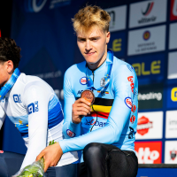 Bronzen EK-medaille voor Kay De Bruyckere