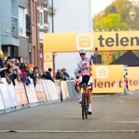 Twee op twee voor Vanthourenhout in de Superprestige