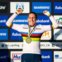 Brand Corner en sterrencross in Lille