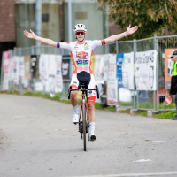 Vanthourenhout en Brouwers winnen in Zwitserland