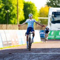 Vanhaverbeke en Huys winnen juniorenberencross