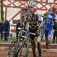 Nieuwelingen en junioren in Zonnebeke