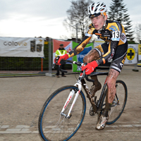 Nieuwelingen en junioren in Zonnebeke