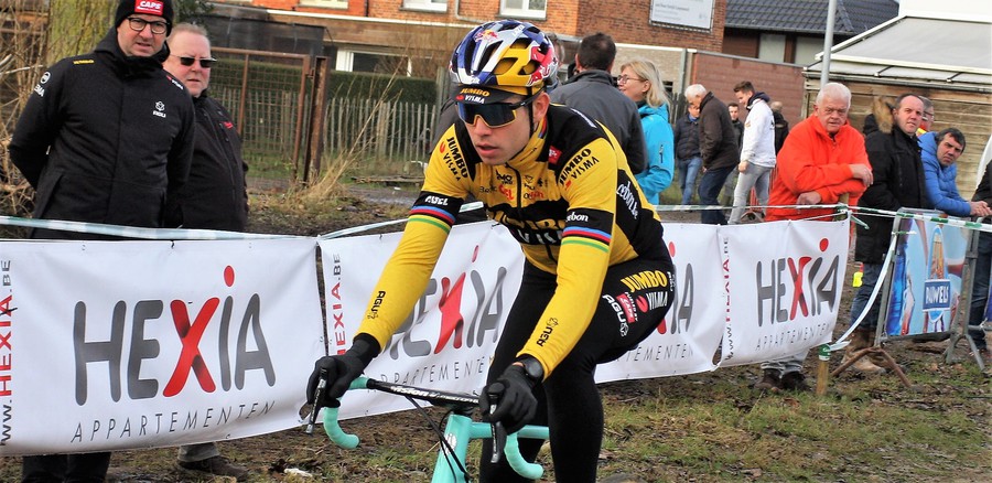 Wout van Aert is hoopvol richting de klassiekers