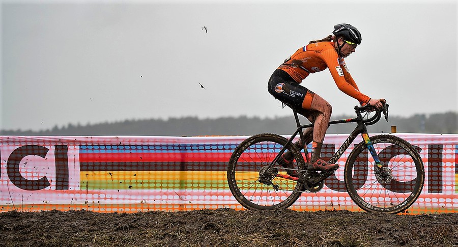 Creafin-Fristads lijft Manon Bakker en Mees Hendrikx in