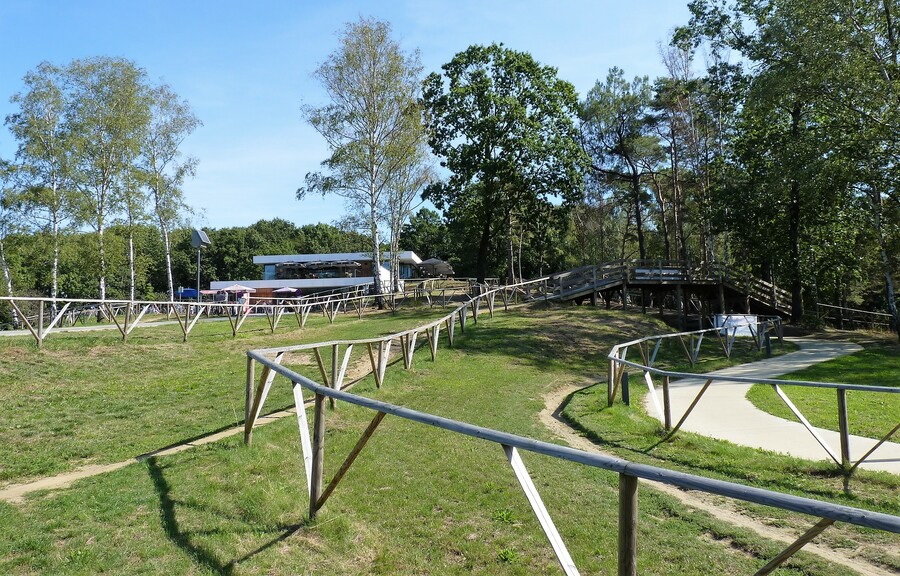 Crossers in 'Slag om Balenberg'