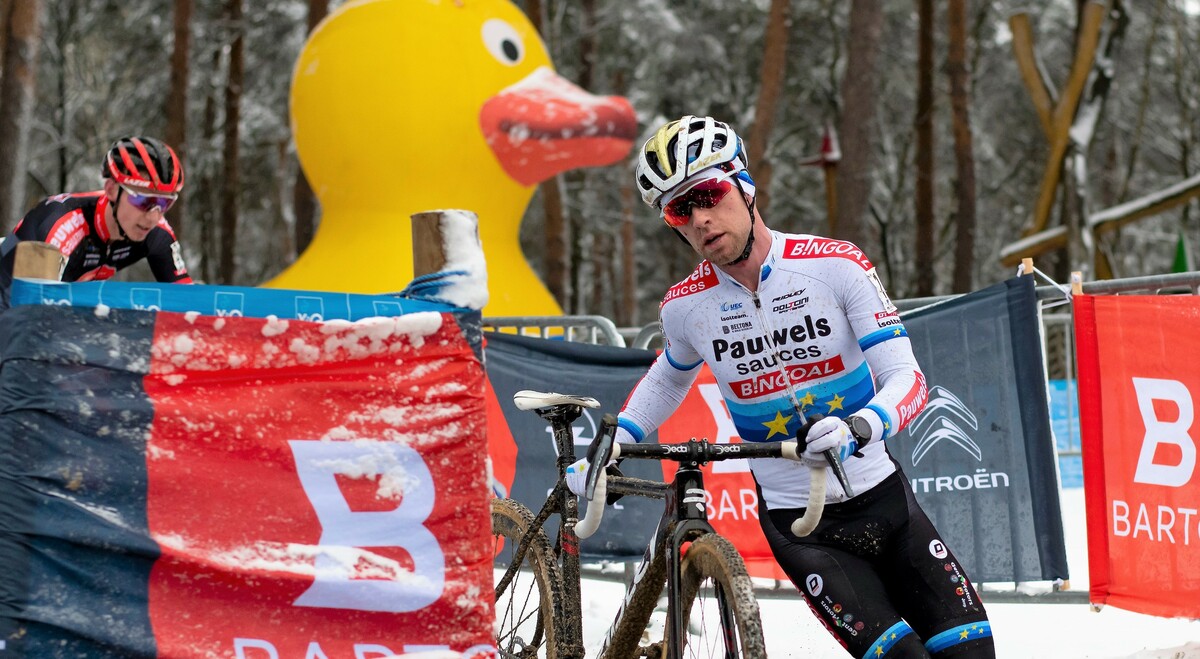 Iserbyt - van start in GP Vermarc - zit fysiek op schema