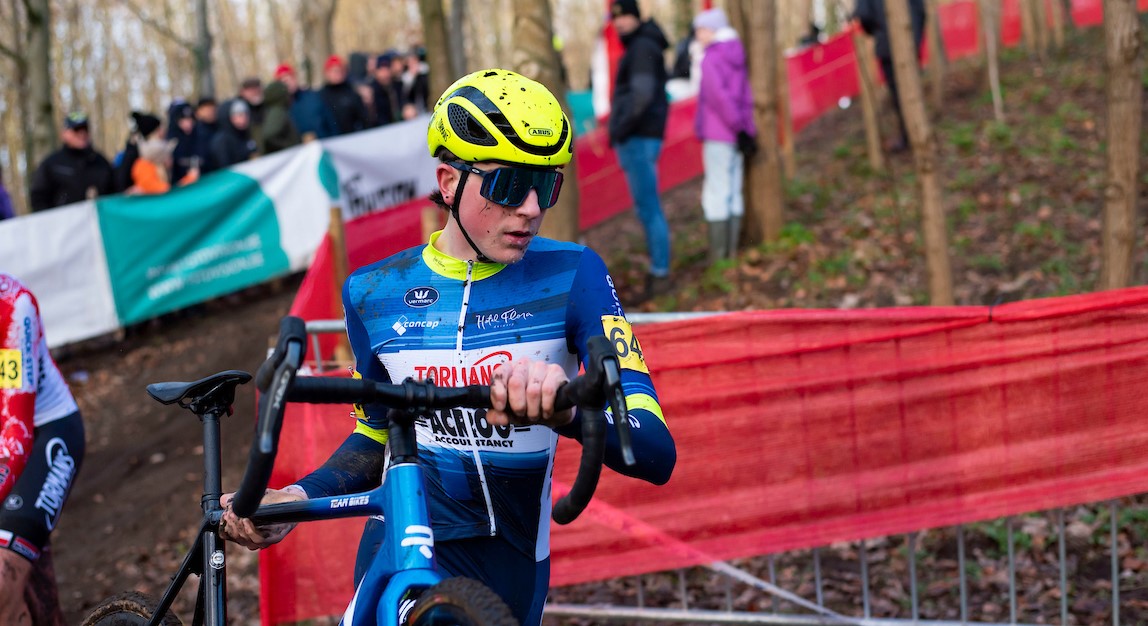 Laatste nieuwelingencross in Oostmalle voor Van Looy