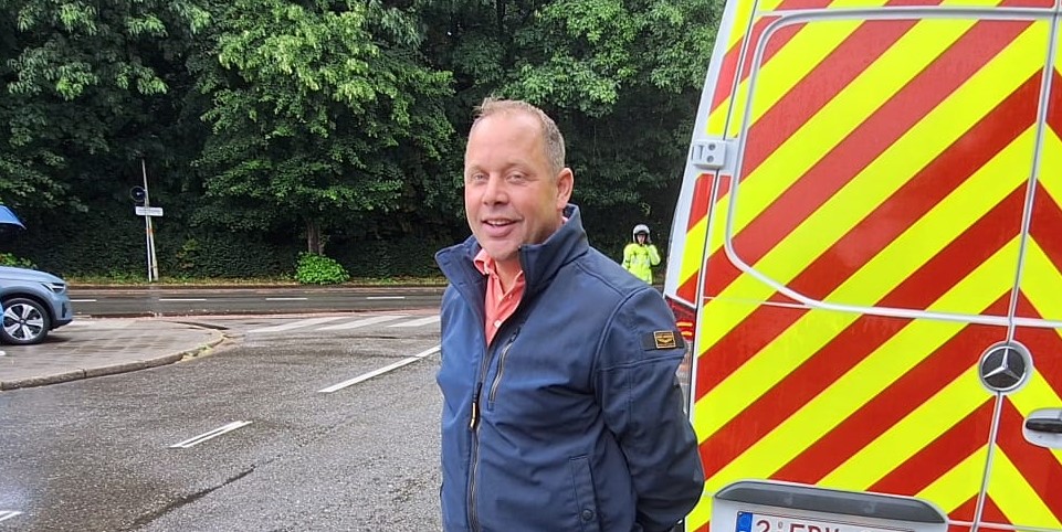 Camiel van den Bergh heeft nieuwe job als nachtportier in de Beekse Bergen