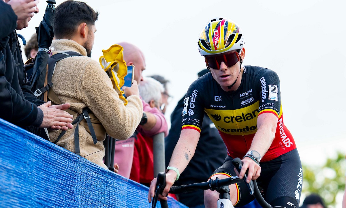 Marion Norbert Riberolle zit terug op de fiets