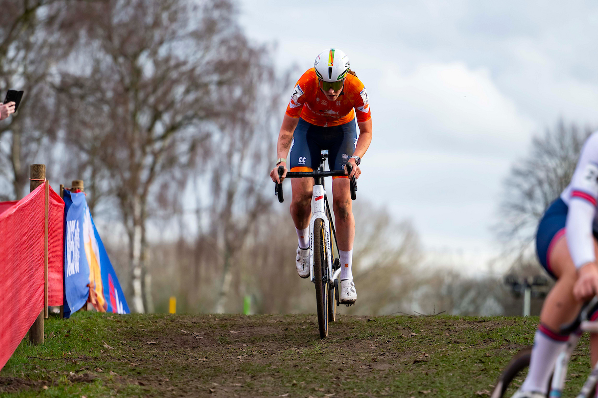 Manon Bakker rijdt komend seizoen voor goed doel Alpe d'HuZes