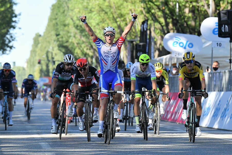 Wout van Aert knap derde in Milaan-Turijn