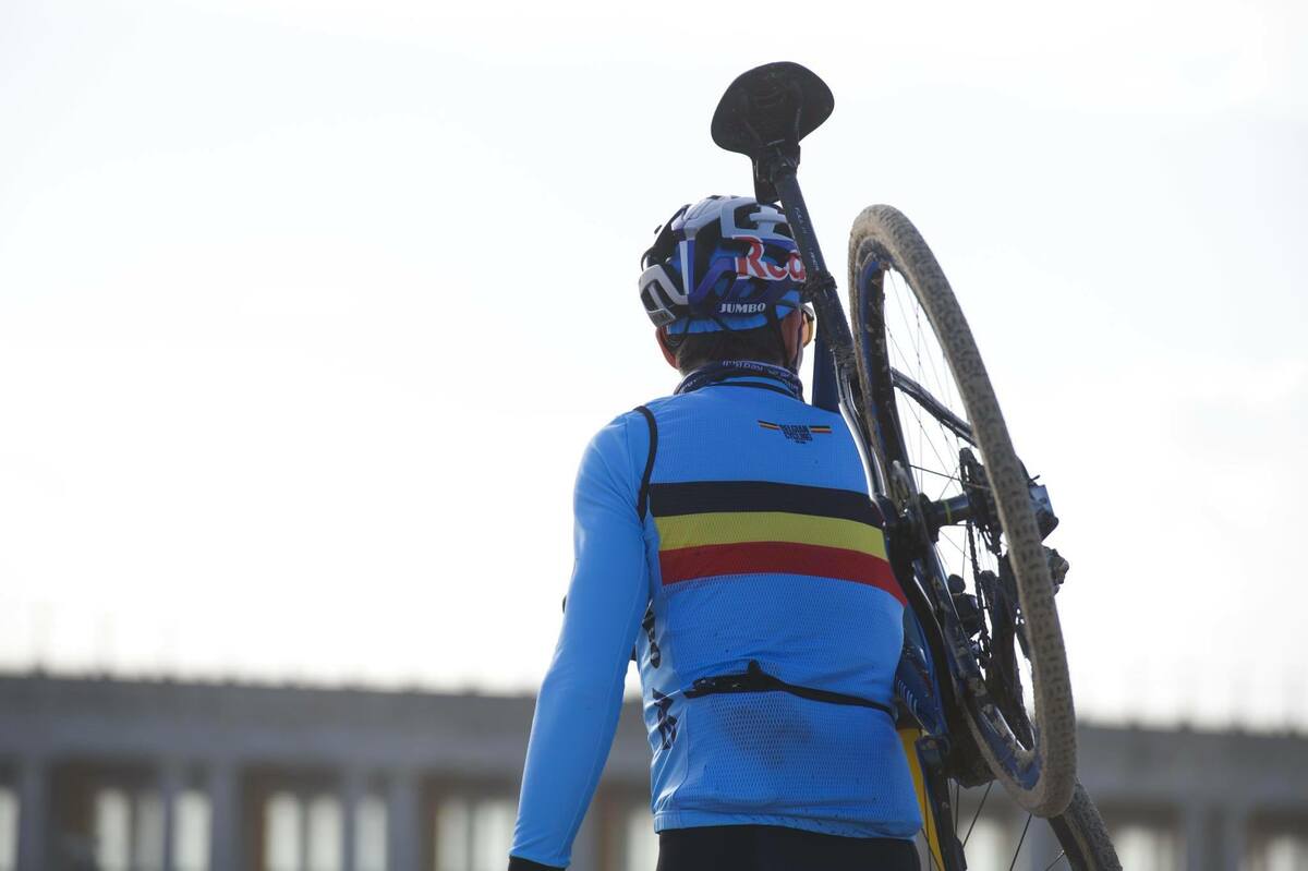 Efkes rust en tijd voor het gezin voor Wout van Aert