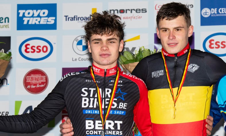 Vandenberghe en Nuyens reden de E3 Saxo Classic voor juniores