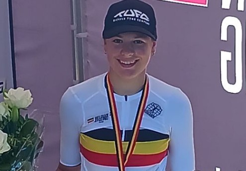 Vader Iwan Gevers zag dochter Jana de Belgische titel winnen bij de eerstejaars nieuwelingen