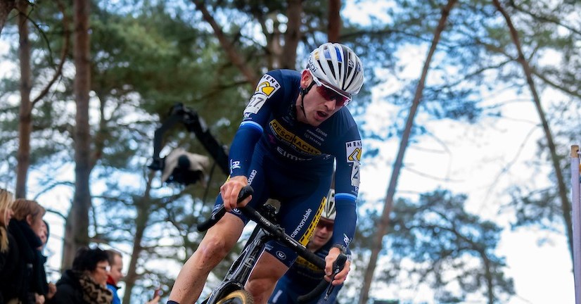 Toon Aerts wint Gravel Fondo Limburg