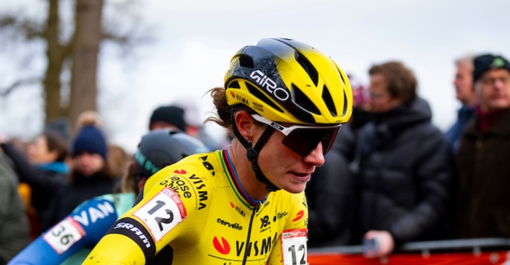 Marianne Vos had een groot aandeel in de zege van ploeggenote Pauline Ferrand-Prévot