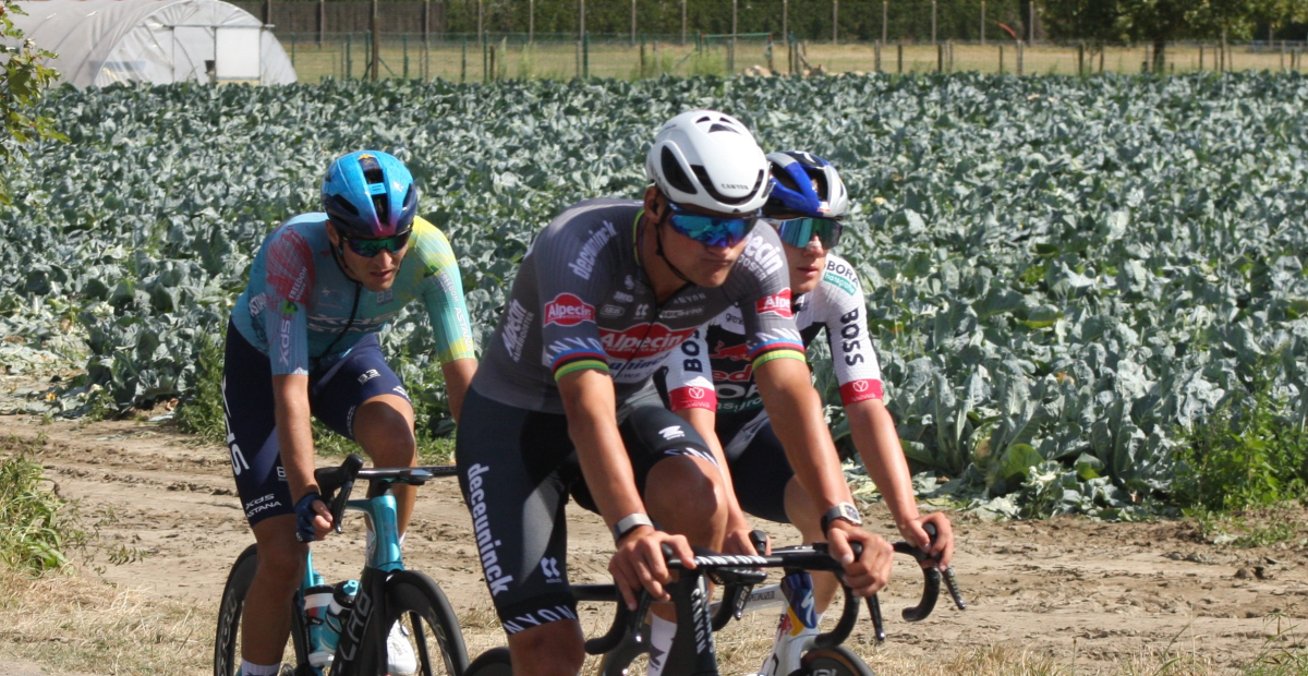 Van der Poel boven in Geraardsbergen