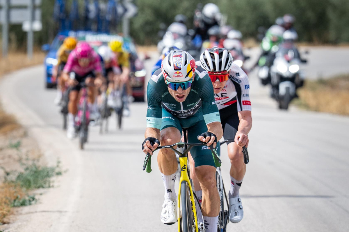 Wout van Aert zegeviert in La Vuelta 2026