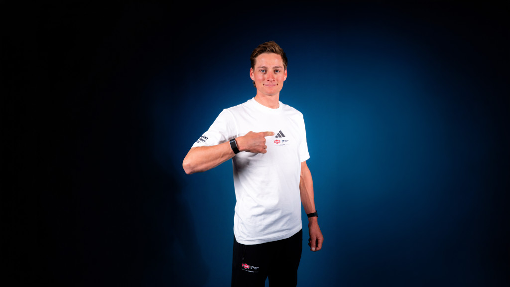 Adidas Alpecin-Premier-Tech-16x9.jpg (48 KB)