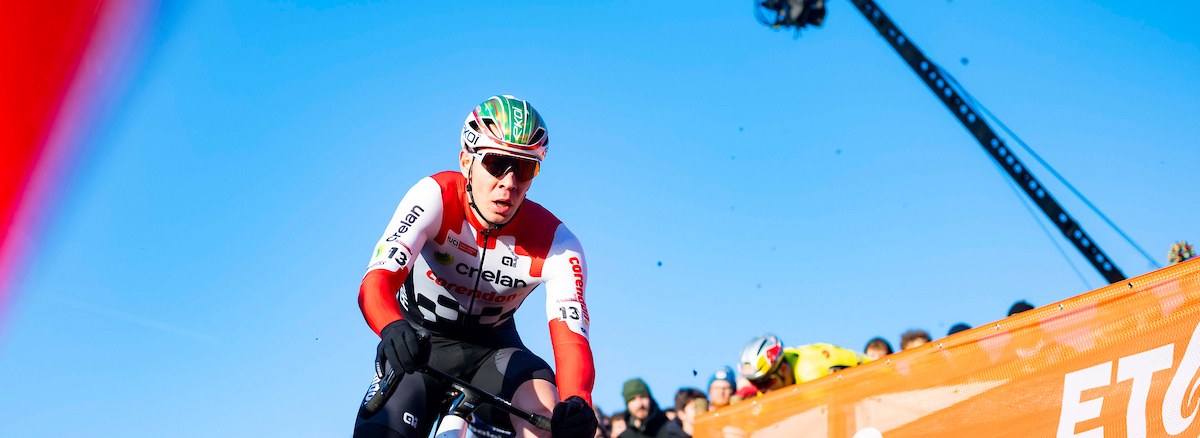 Laurens Sweeck mocht met de Heylen Vastgoed Heistse Pijl in vertrouwde omgeving koersen