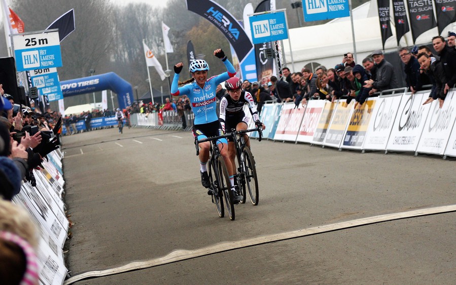 Denise Betsema wint eerste editie van de Ambiancecross