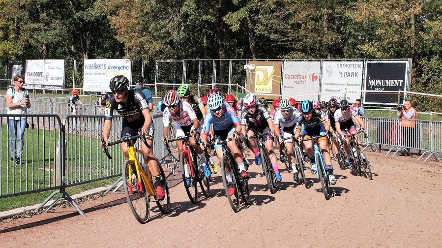 Sanne Cant slaat finaal toe en pakt haar eerste seizoenszege