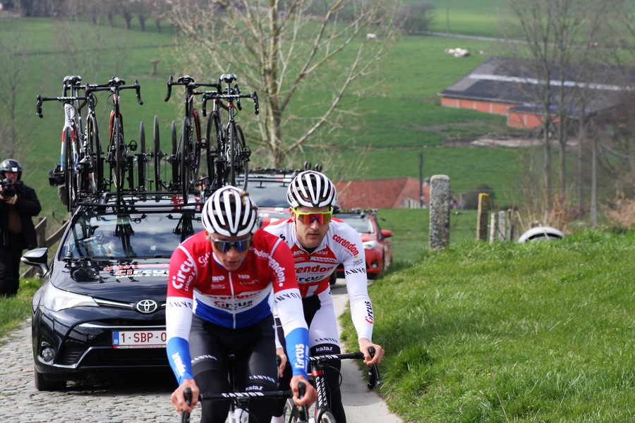 Mathieu van der Poel heeft de GP de Denain gewonnen